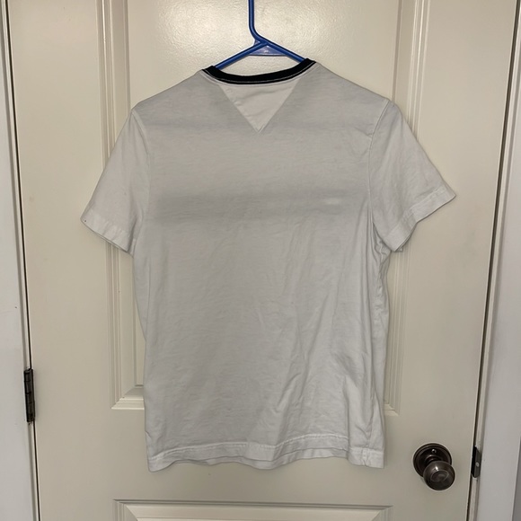 Tommy Hilfiger t-shirt - Picture 2 of 3